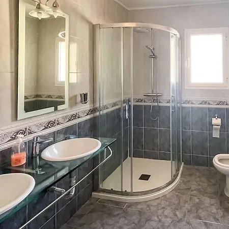 Apartment 103-penthouse Apartment, Stunning Views,