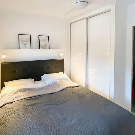 Apartment 103-penthouse Apartment, Stunning Views, *